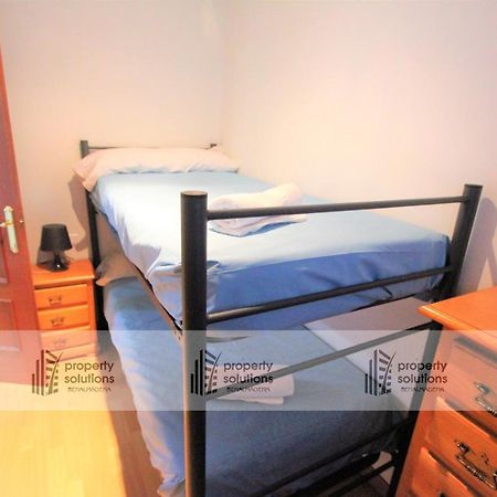 La Carihuela - Apartamento De 3 Dormitorios -A 300Mtrs De La Playa Torremolinos Eksteriør billede