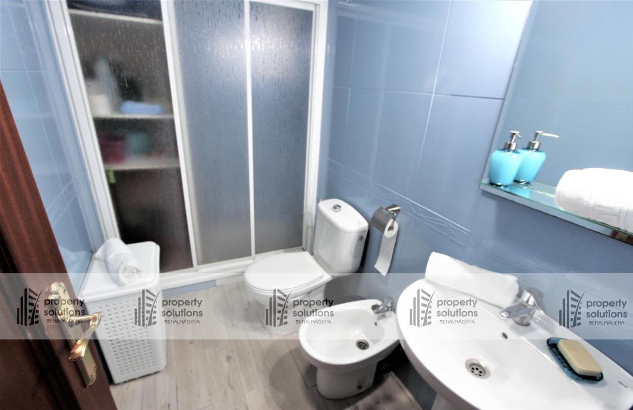 La Carihuela - Apartamento De 3 Dormitorios -A 300Mtrs De La Playa Torremolinos Eksteriør billede