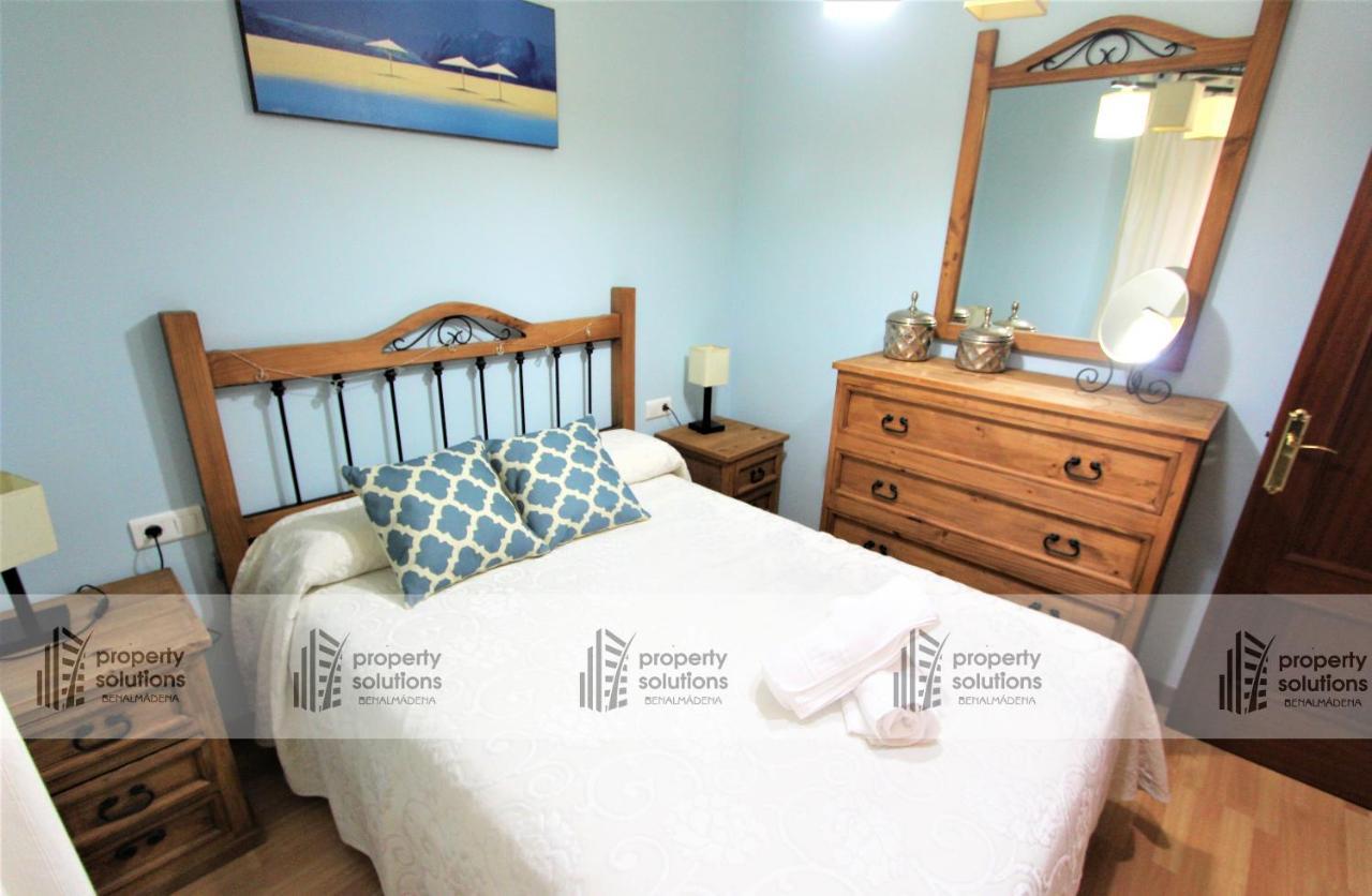 La Carihuela - Apartamento De 3 Dormitorios -A 300Mtrs De La Playa Torremolinos Eksteriør billede
